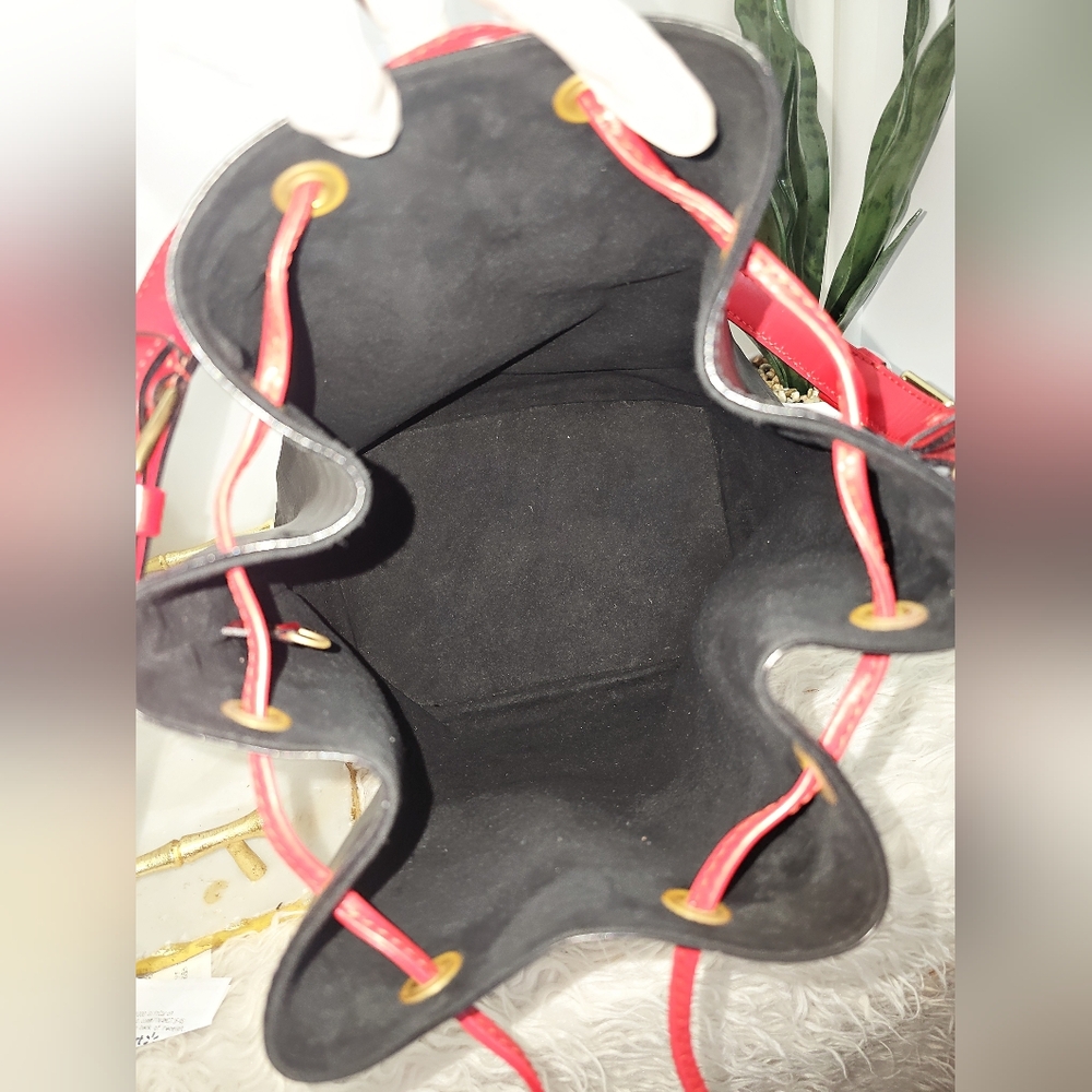 Authentic Louis Vuitton Noe Bucket Bag Epi - Picture 6 of 16